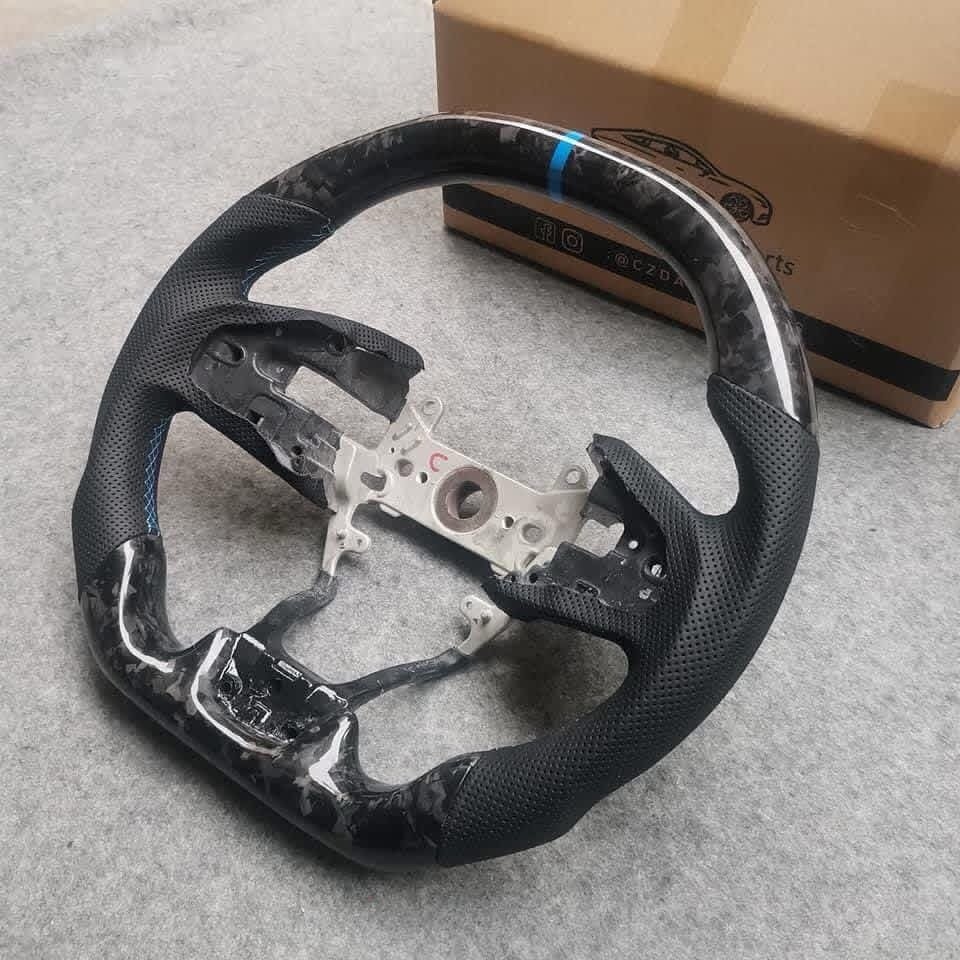 FK8 carbon fiber steering wheel - Image 5