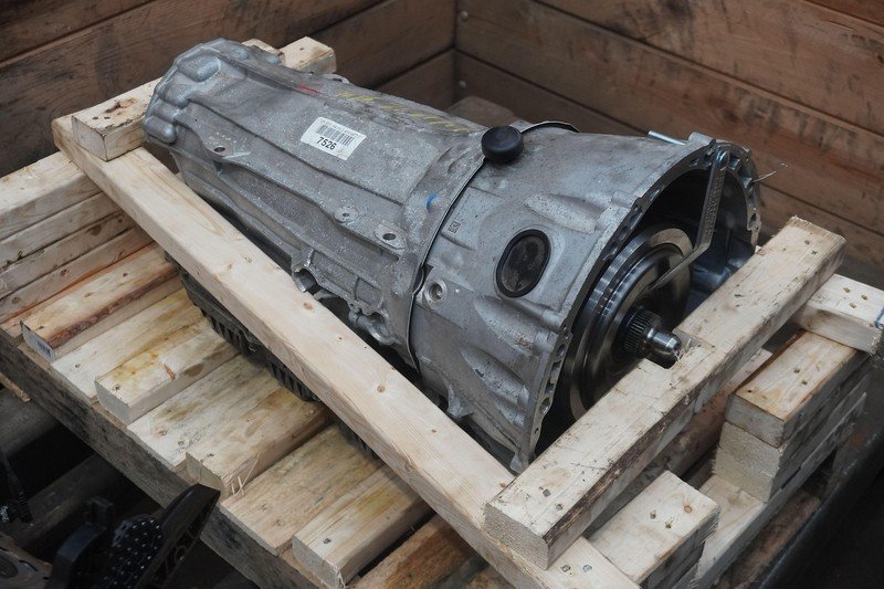 9-Speed Automatic Transmission Assembly 7252706815 Aston Martin DBX 2023 *Note*