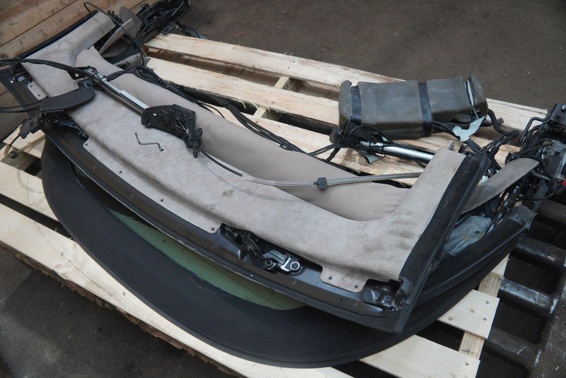 Convertible Roof Soft Top Hinge Motor Pump Aston Martin V8 Vantage Roadster 2008
