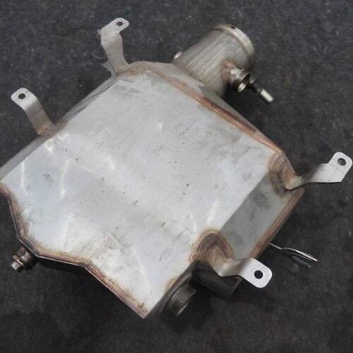 Engine Oil Cooler Reservoir Tank 6G33-6C702-AC Aston Martin V8 Vantage 2006-16