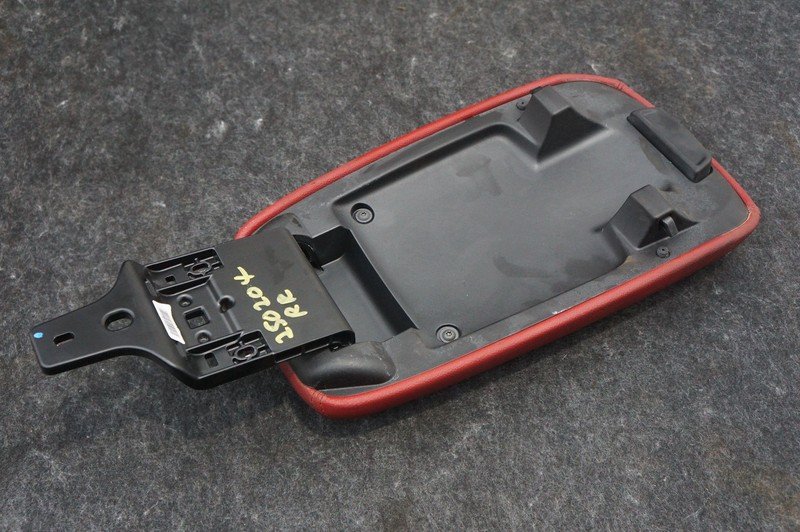 Front Center Console Armrest Lid OEM 01561514840 Alfa Romeo Stelvio Sprint 18-24