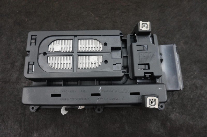 Front Console Wireless Charging Storage Compartment 8W0864981D Audi S5 B9 18-24