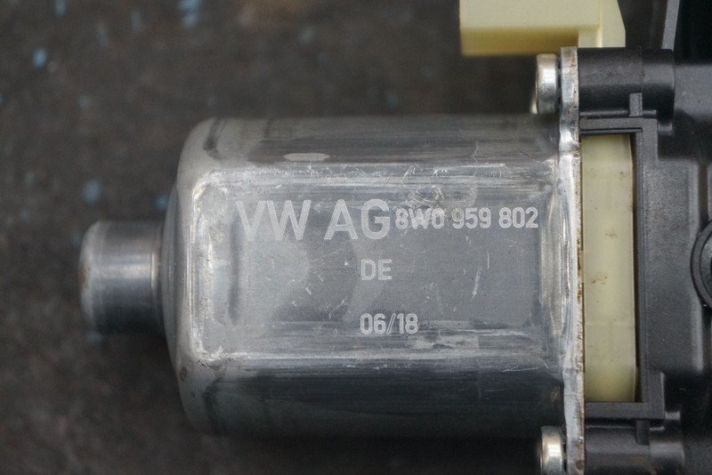 Front Driver Door Window Glass Regulator Motor 8w0959802 Audi Q7 2018 A4 R8; Lh