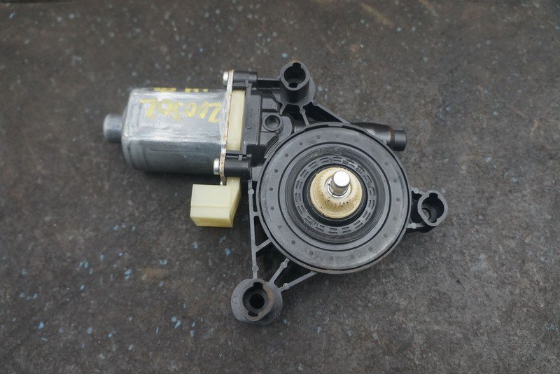 Front Driver Door Window Glass Regulator Motor 8w0959802 Audi Q7 2018 A4 R8; Lh