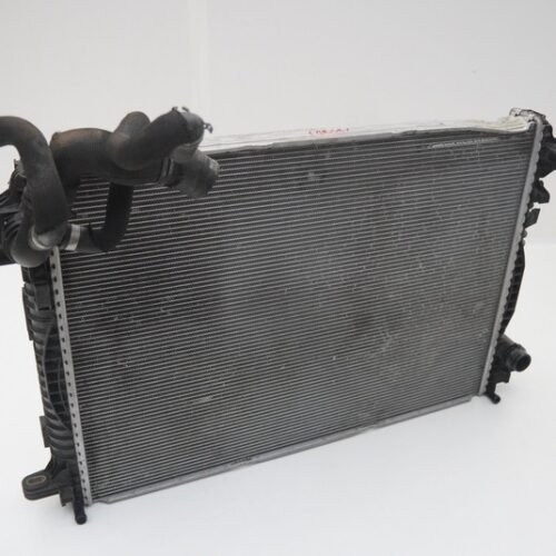 Front Engine Radiator Cooler 4M0121251M Audi RSQ8 2020-25 *Note