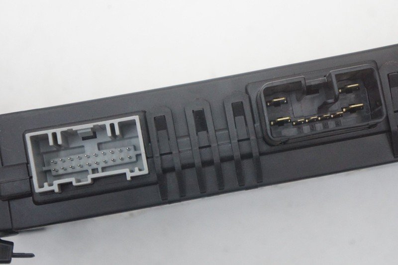 Front Left Door Control Module OEM 7G303-13C791-AB Aston Martin V8 Vantage 2008