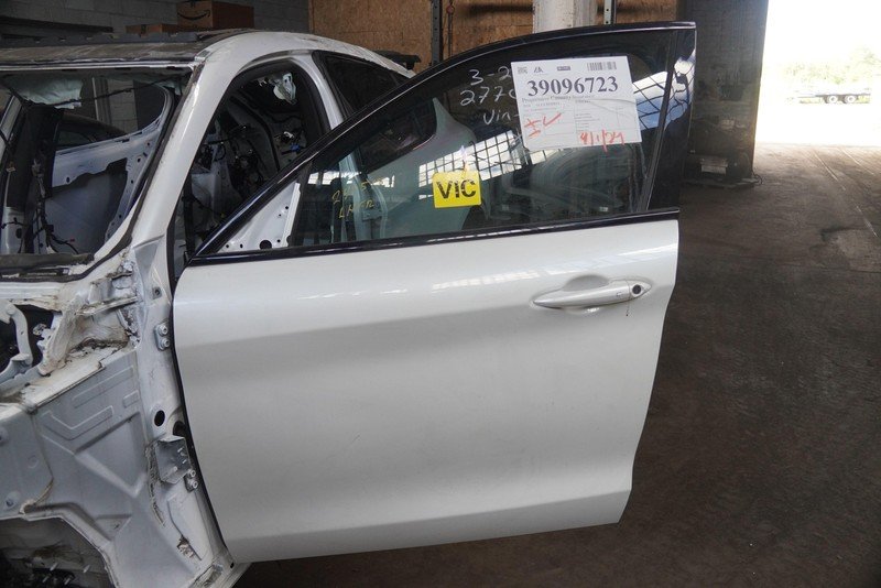 Front Left Driver Door Assembly OEM Alfa Romeo Stelvio Quadrifoglio 2018 *Note*