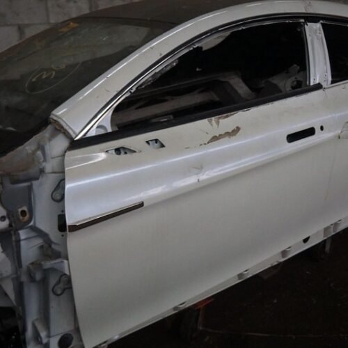 Front Left Driver Door Shell White 4G43-64-10916 OEM Aston Martin Rapide 2010