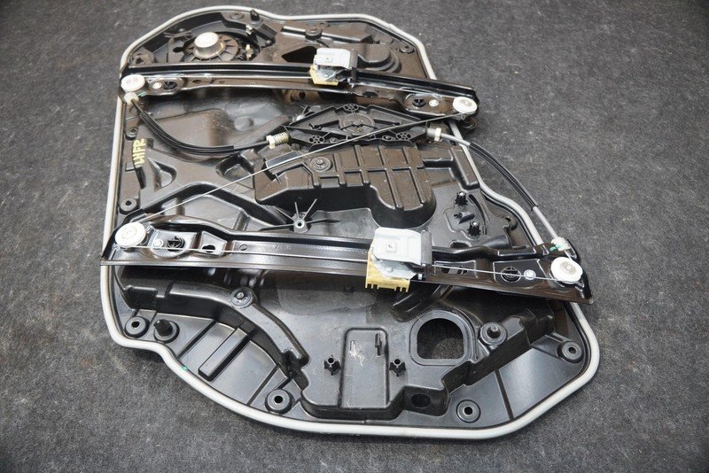 Front Left Driver Door Window Regulator Motor Panel OEM Alfa Romeo Giulia 2024