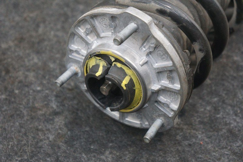 Front Left Shock Strut OEM 68382237AA Alfa Romeo Stelvio Sprint 949 18-25 *Note*