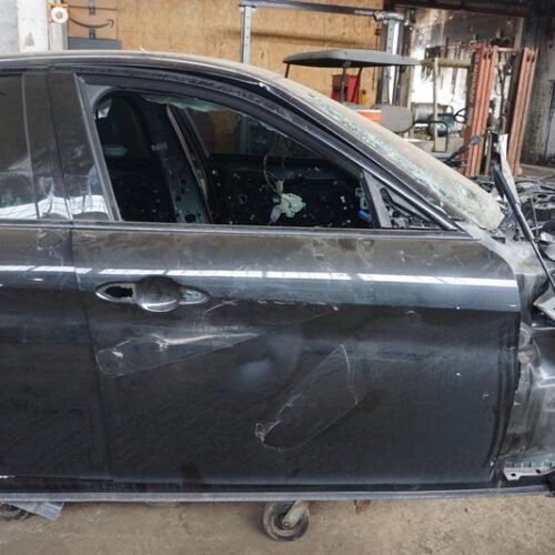 Front Right Passenger Door Shell Black OEM 68301589AA Alfa Romeo Giulia 2017-21