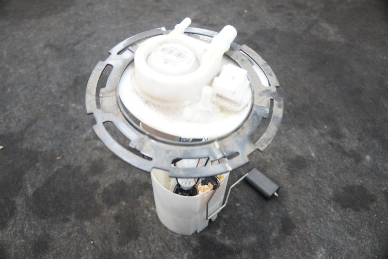 Gasoline Gas Fuel Tank Pump Sender 68236027AA OEM Alfa Romeo 4C 2015-20