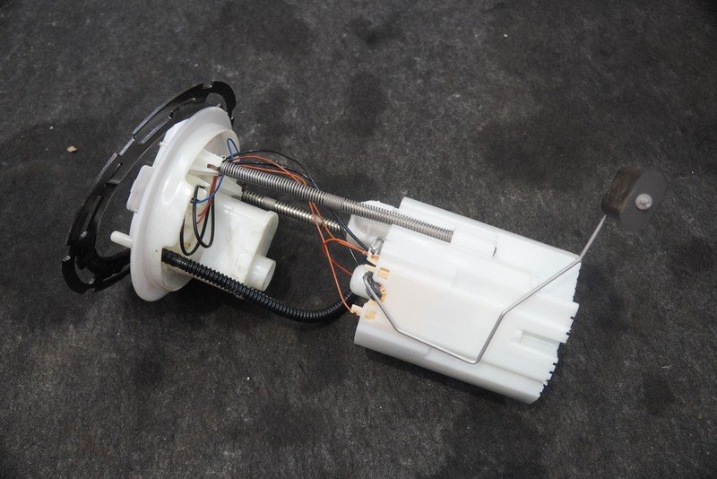 Gasoline Gas Fuel Tank Pump Sender 68236027AA OEM Alfa Romeo 4C 2015-20