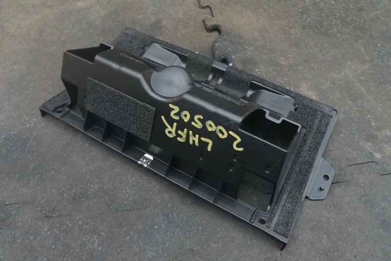 Glove Box Dash Compartment Frame Carrier 6g33-56241-ae Aston Martin Rapide 14