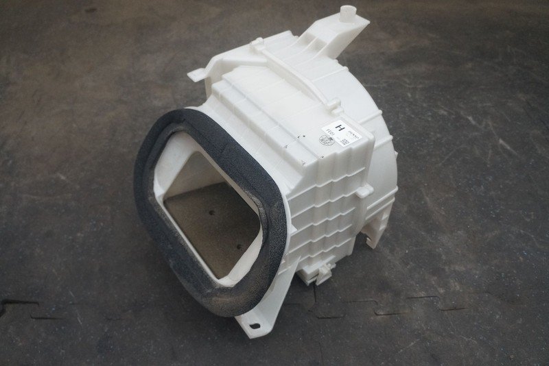 HVAC Blower Motor Fan Box 4G43-19925-AB OEM Aston Martin Rapide 2014 *Note*