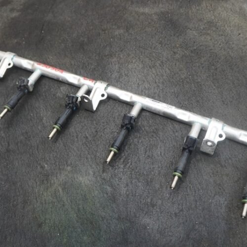 Left Fuel Injection Rail Pipe 6 Injector Set V12 HY53-9F593-AA Aston Martin DB11