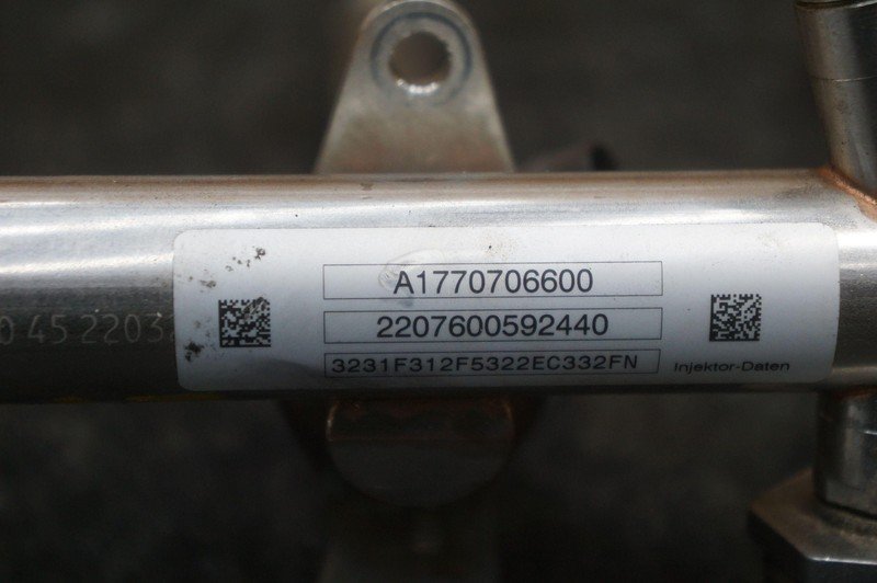 Left Or Right Side 4.0l Fuel Rail Pipe OEM 1770706600 Aston Martin Dbx 707 2023