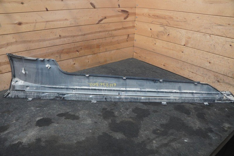 Left Rocker Panel Side Skirt Trim Blade HY53-10609-AC Aston Martin DB11 2017