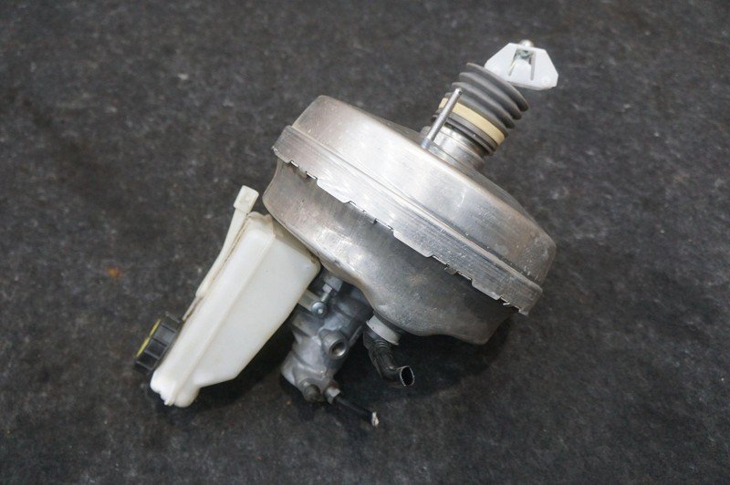 Power Brake Booster Cylinder Reservoir PY83-2B195-BA Aston Martin Dbx 707 20-24