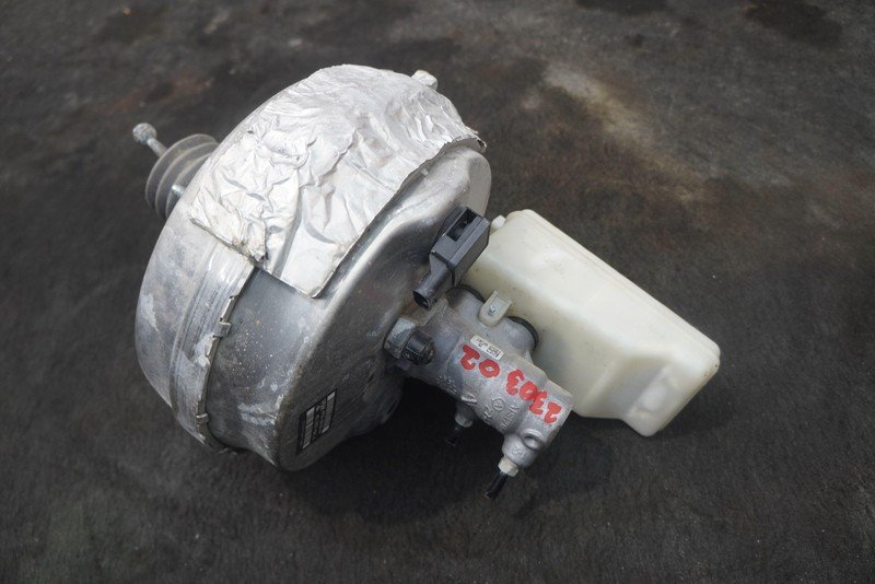 Power Brake Booster Servo Master Cylinder HY53-28195-AA Aston Martin DB11 2017