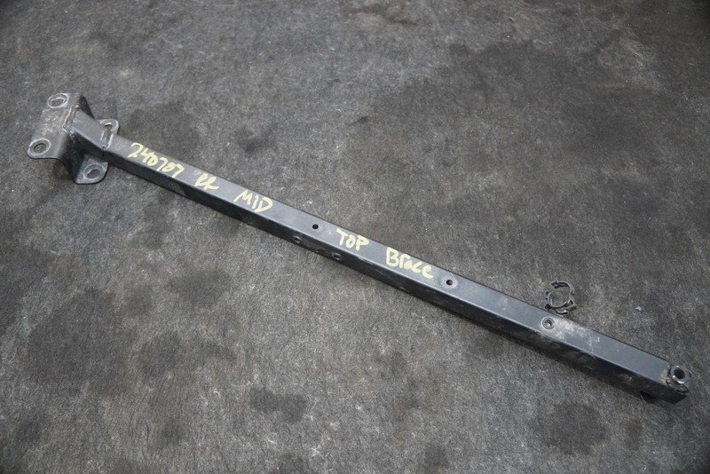Rear Frame Middle Top Brace Bracket Crossmember Reinforcement Alfa Romeo 4C 2017