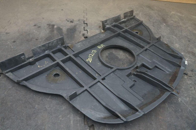 Rear Package Tray Molding Trim 4g43-46668-ajw 4g43-465a00-aa Aston Martin Db9 05