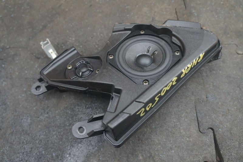 Rear Right Passenger Door Speaker Mid AD43-46684-BA OEM Aston Martin Rapide S 14