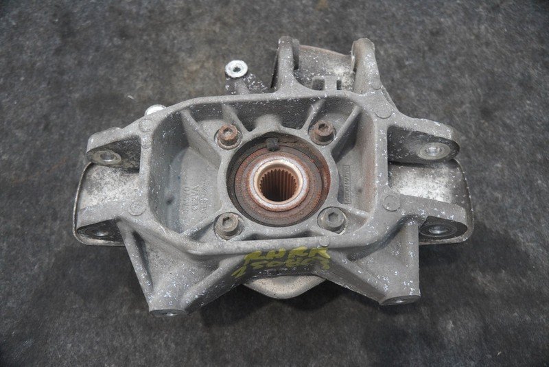 Rear Right Spindle Knuckle Wheel Hub 8D33-5A970-AB Aston Martin V8 Vantage 2008