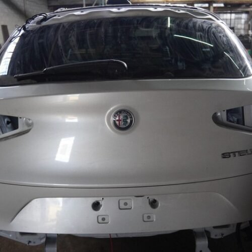 Rear Trunk Lid Lift Gate Hatch Back Glass Alfa Romeo Stelvio Quadrifoglio 2018