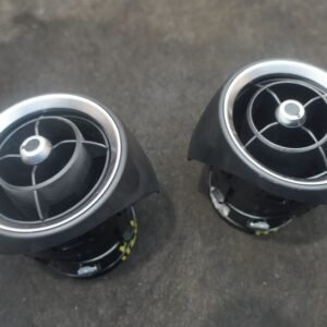 Set 2 Outer Dash Panel Air Vent Outlet 1561101770 OEM Alfa Romeo Giulia 2019