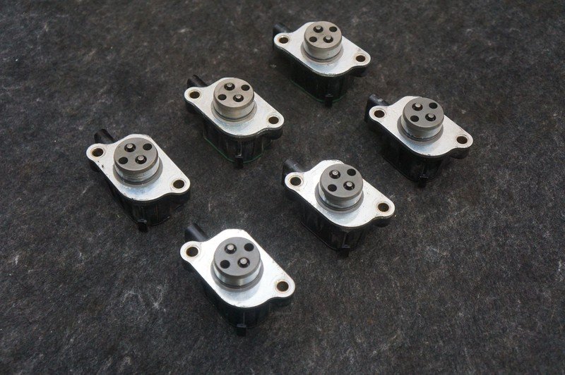 Set 6 Left or Right Engine Lift Solenoid OEM 1779821800 Aston Martin Dbx 707 23