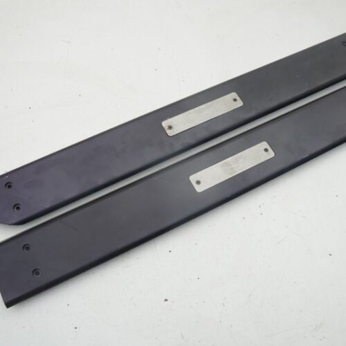 Set Door Sill Scuff Plate Trim Panel 8G33-13242-AB Aston Martin V8 Vantage 2008