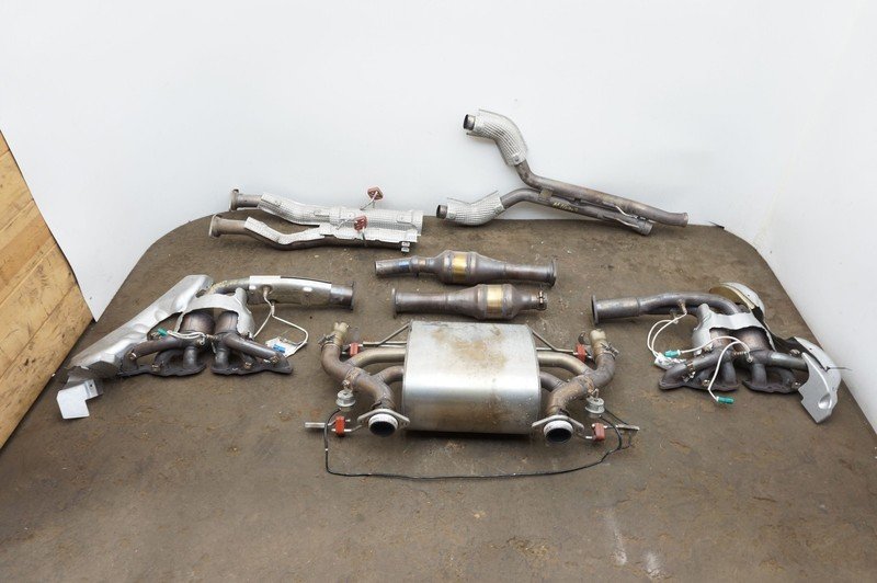 Set Exhaust Muffler Pipe Assembly CD33-5230-BF OEM Aston Martin Vanquish 2012-18