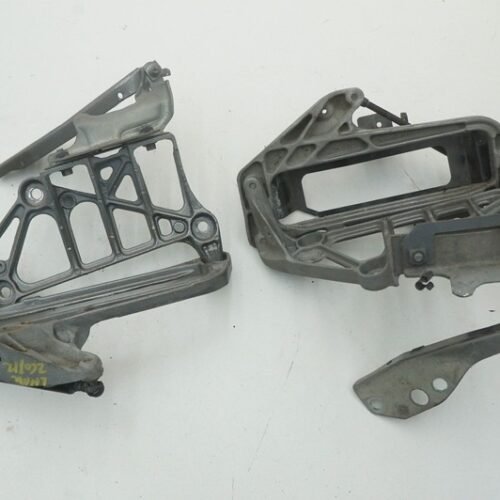 Set Front Left Right Hood Hinge Bracket 6G33-16799-AD Aston Martin V8 Vantage 08