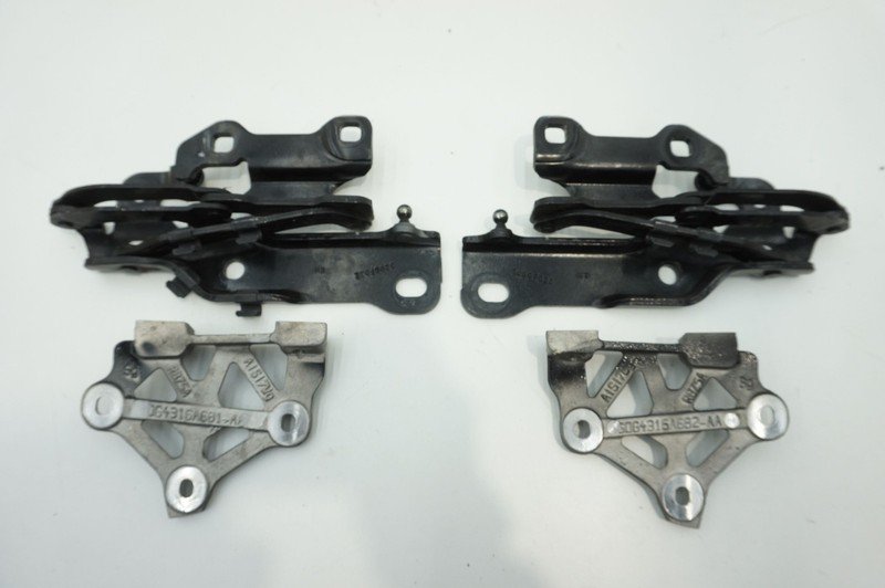 Set Front Left Right Hood Hinge DG43-16801-AA OEM Aston Martin Vanquish 2013-18