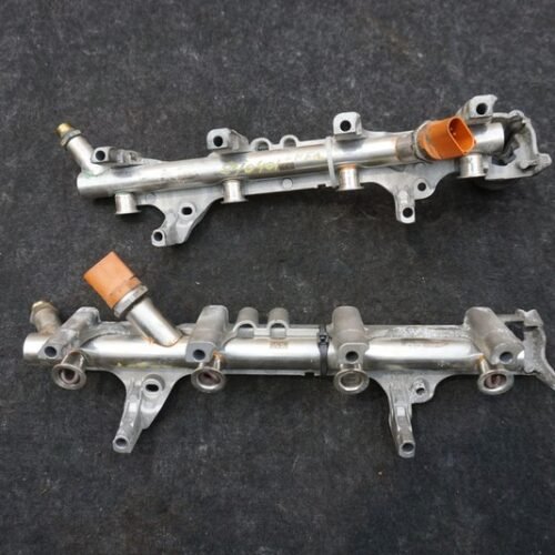 Set Left Right Fuel Injection Rail 079133315BQ Audi S7 4G8 2013-18 S6 S8 2013-18