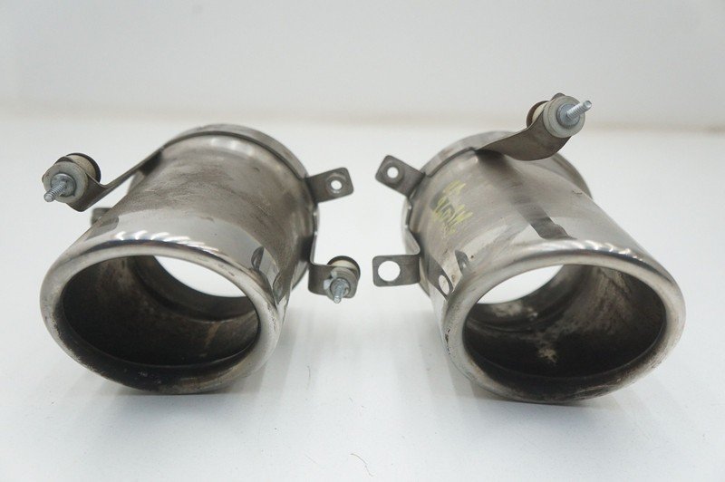 Set Rear Left Right Exhaust Muffler Tail Pipe Tip OEM Aston Martin V8 Vantage 08