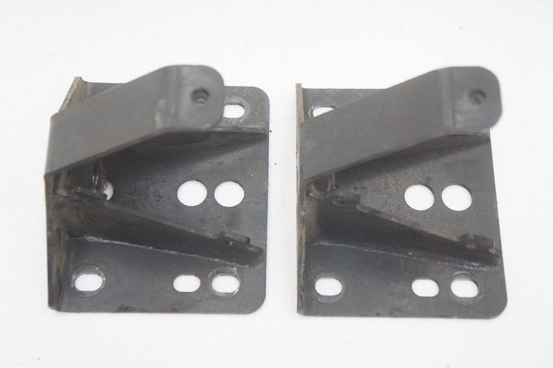 Set Rear Left Right Subframe Bracket 6G335D022AD Aston Martin V8 Vantage 2008