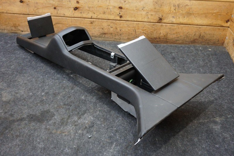 Upper Center Console Armrest Assembly AD43-045C76-AGW Aston Martin Rapide 2011